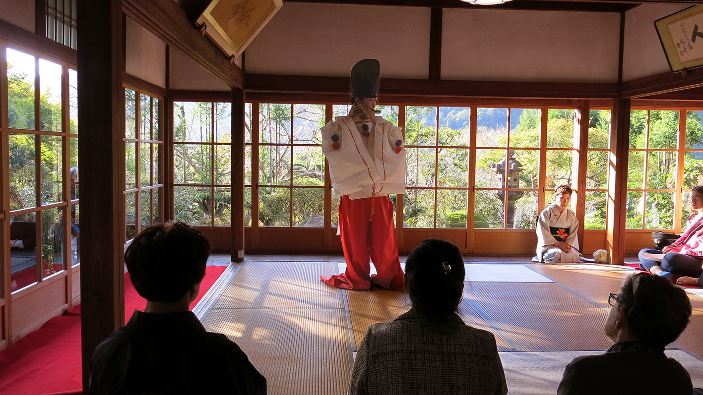 Makiko Sakurae at Jikkoin, ohara, 25.10.15